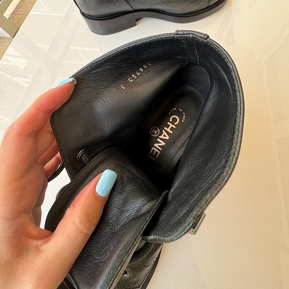 Chanel Combat Ankle Boots Black Size 38 Original Women - Picture 14 of 16